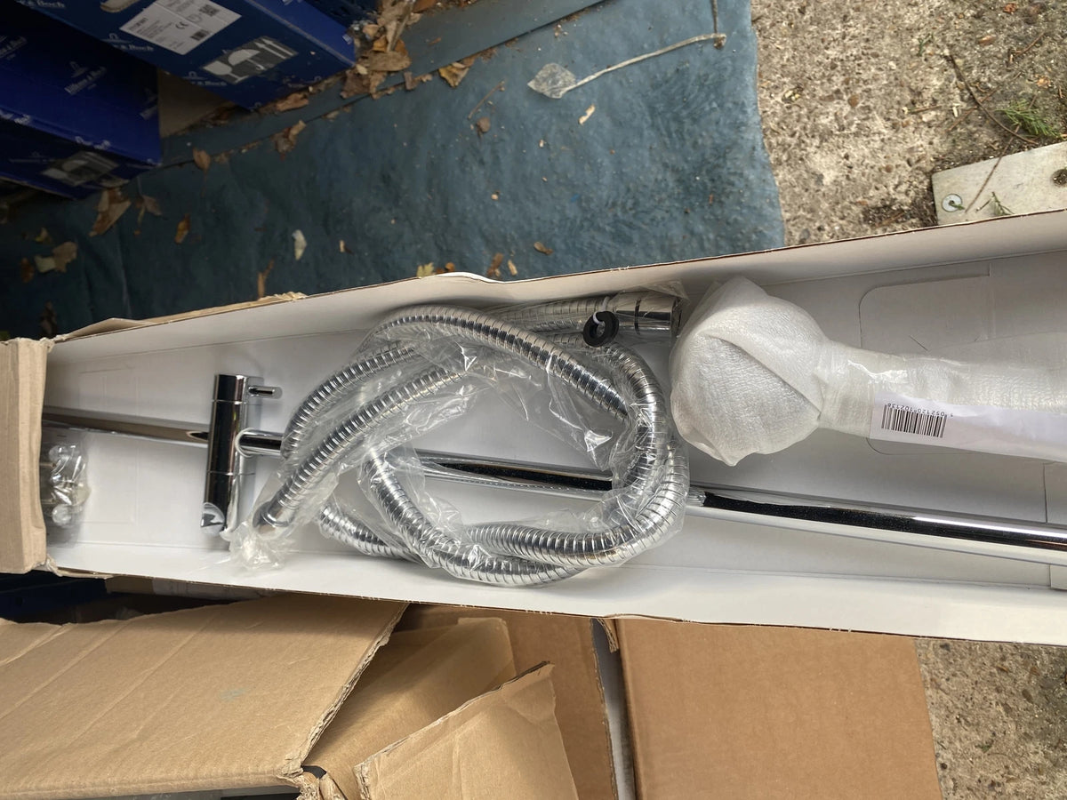 Vado Elements 950mm slide rail kit and hose in original box