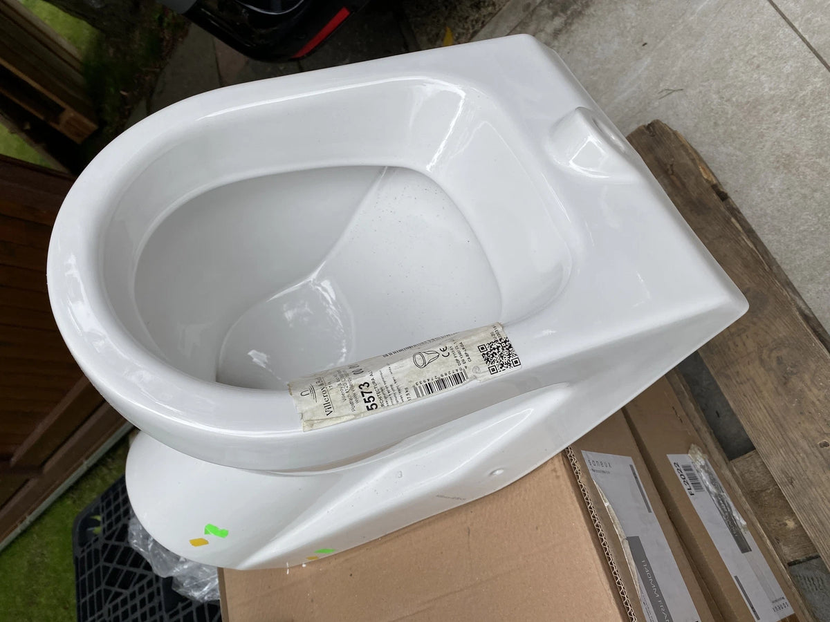 Villeroy & Boch 55730001 urinal – actual stock angled view
