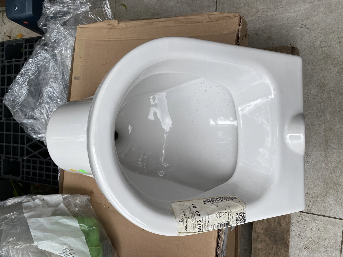 Villeroy & Boch 55730001 urinal – actual stock front view